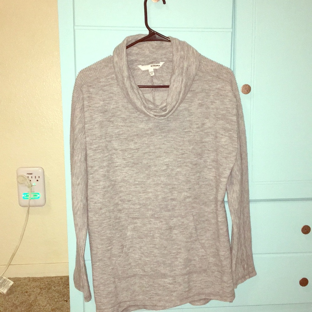 Grey sweater